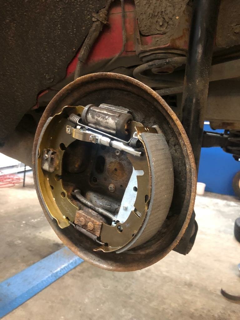 задние тормоза форд фьюжн, nissan atlas задние барабанные тормоза колодки, барабанные тормоза, задние тормоза, задние тормоза форд фьюжн 1.4