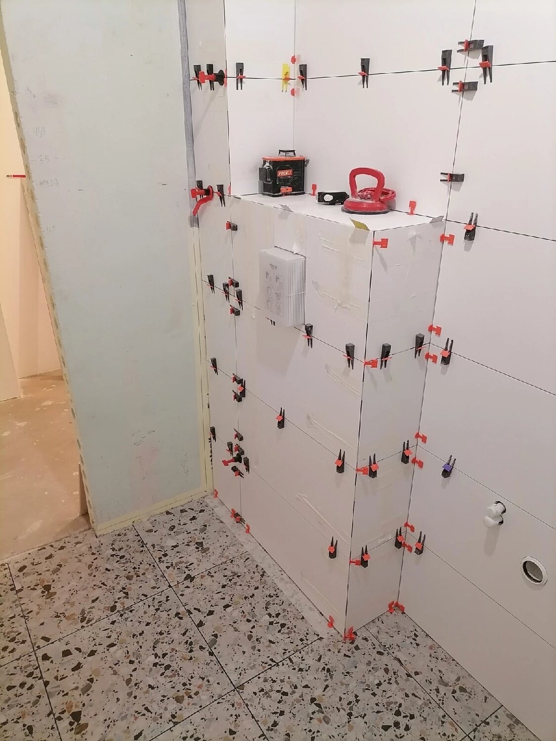 для укладки плитки, системы выравнивания плитки, система укладки плитки, cr_клин/сист вырав-я плитки 100шт dexter, выравнивание плитки