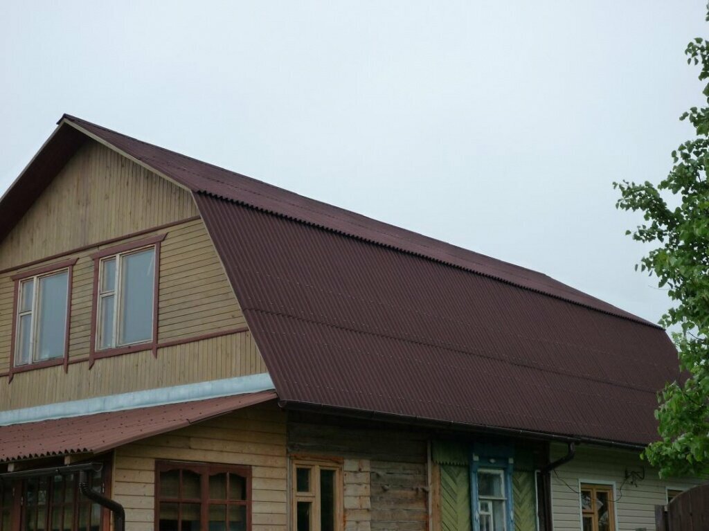 крыша из ондулина, красный ондулин на крыше, кровля для крыши ондулин, крыша из профнастила, ондулин для крыши