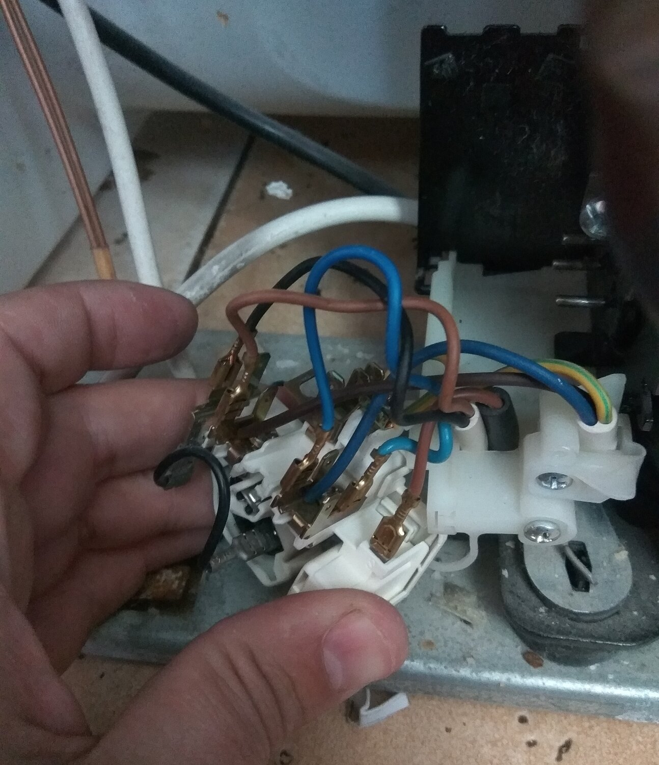 реле компрессора холодильника индезит, пусковое реле холодильника, реле компрессора холодильника, пусковое реле компрессора холодильника r134a, пусковое реле