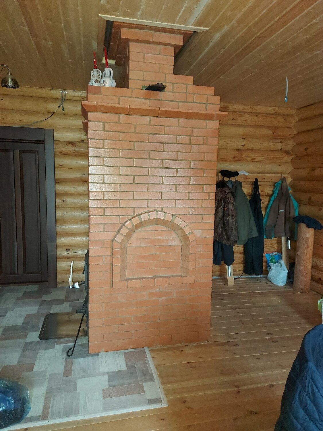 кирпичная печь, печь камин кирпичная, кирпичная печь для дома, печь в деревянном доме, печь в доме