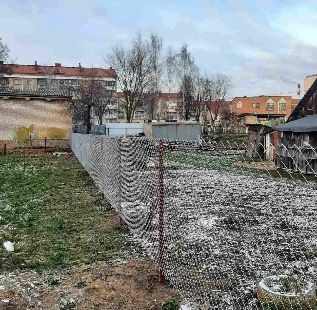 забор сетка рабица, габион из рабицы, сетка рабица, забор из сетки рабицы, ограждение из сетки рабицы