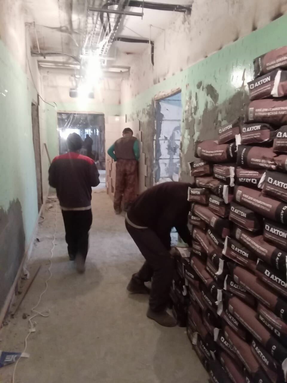 капремонт, ремонт, ремонт помещений, ремонт здания, ноги