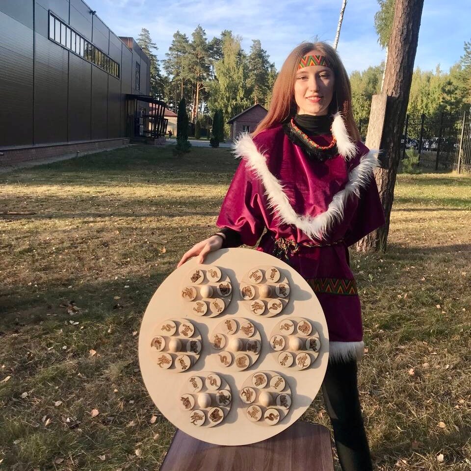 сибирский шаманизм алла громова, шаман, алла громова шаманка, шаманские бубны, шаман бубен
