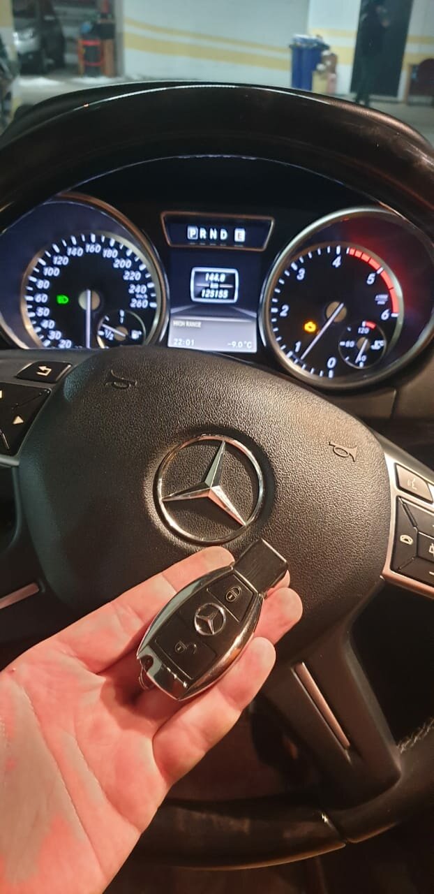 автомобиль, за рулем мерседес gla, мерседес cla 45 салон спидометр, за рулем мерседеса, приборная панель мерседес w212