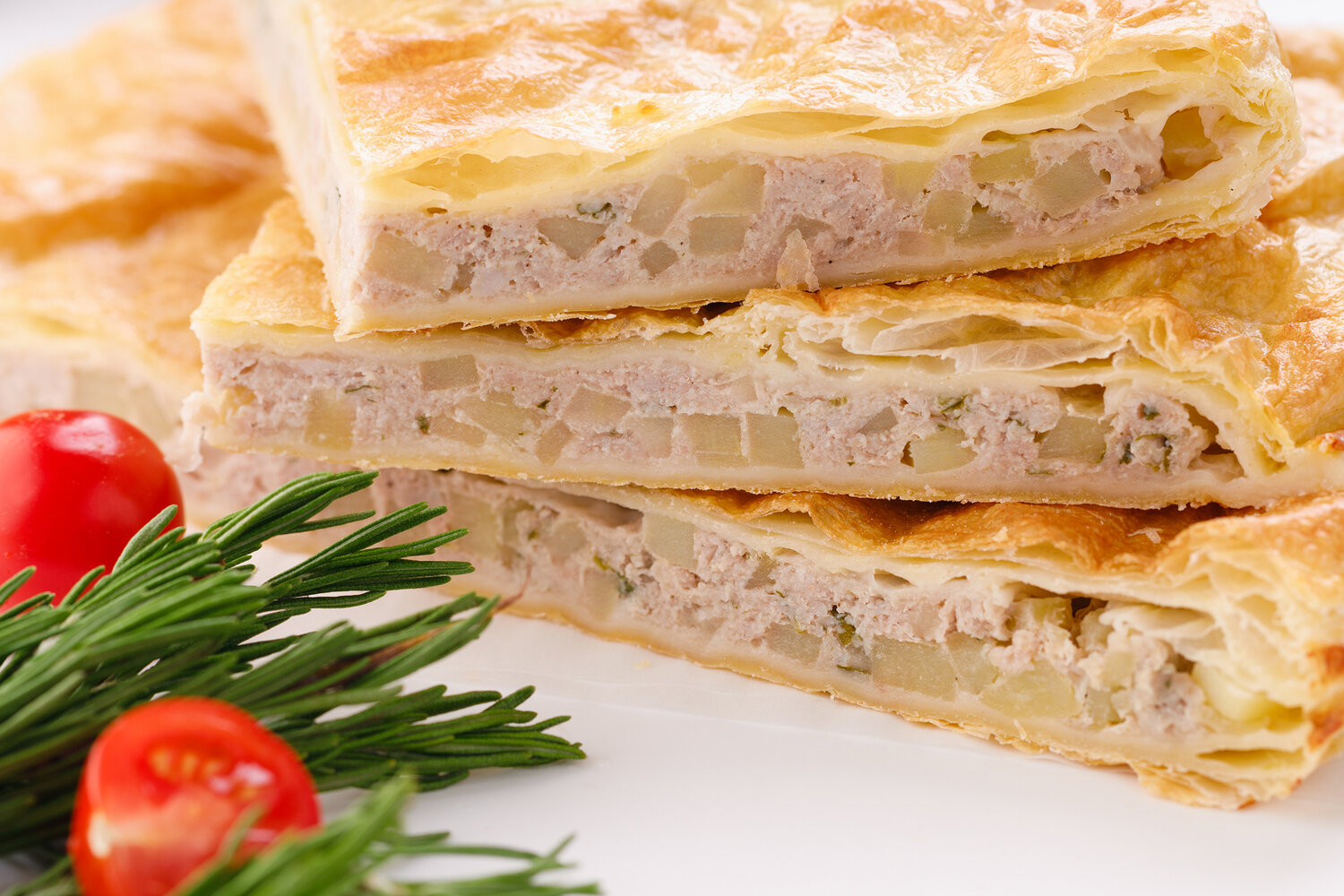 пирог, пирог с сыром, пирог из слоёного теста, пирог из лаваша, сырный пирог