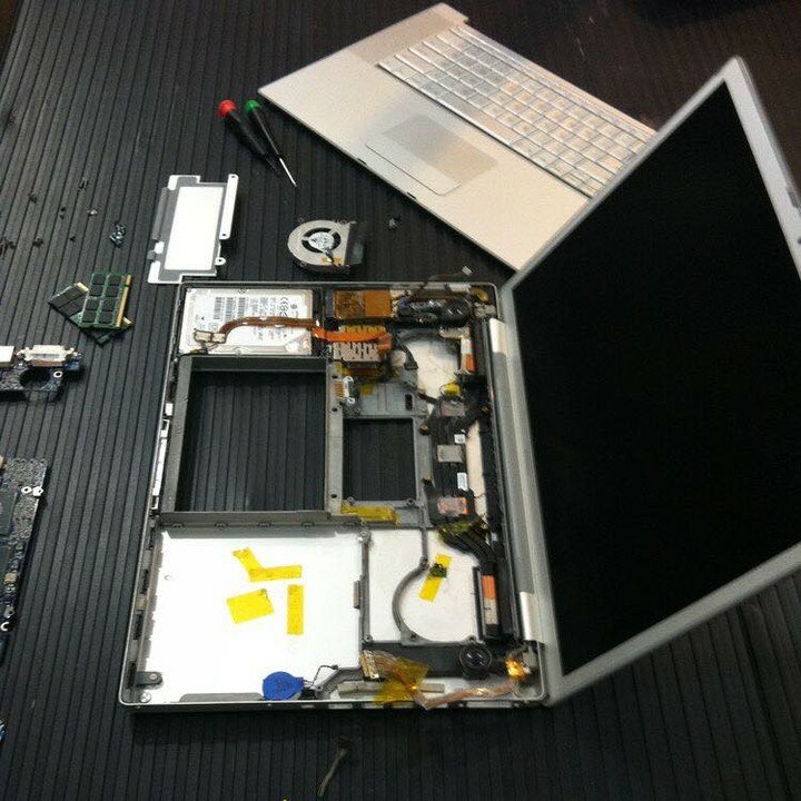 macbook m2 repair, ноутбук, разобранный ноутбук, ремонт ноутбуков, ремонт ноутбука