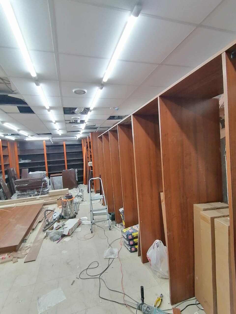 Ремонт в магазине