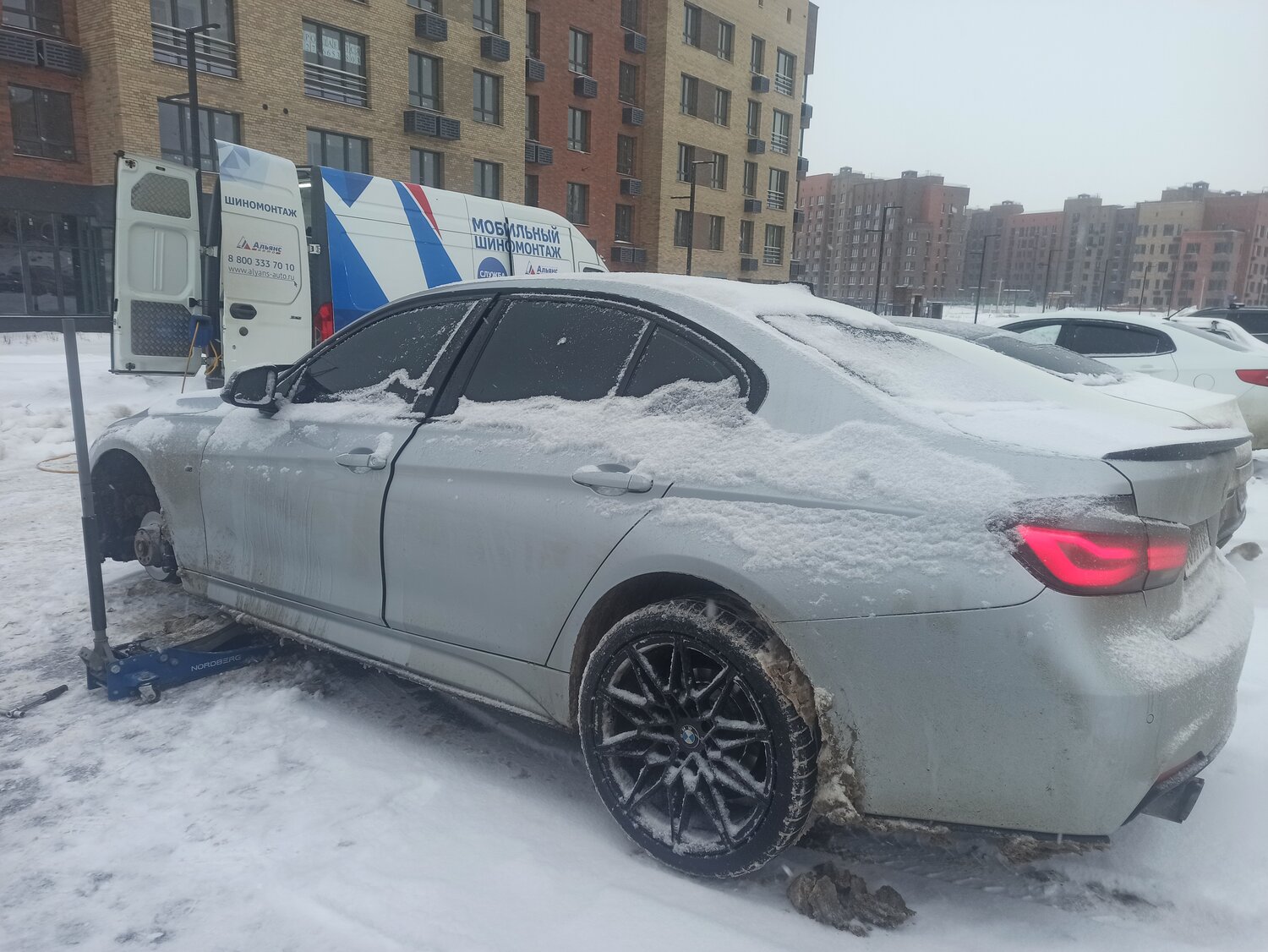 bmw, bmw 5, серая бмв, bmw f30, Infiniti M IV