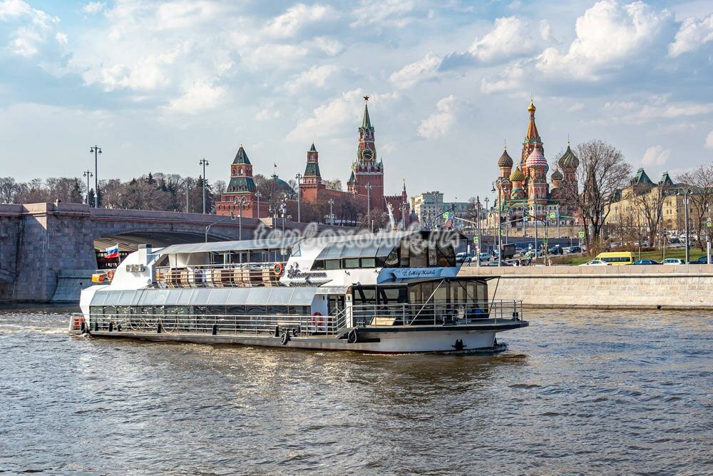 москва река, теплоход рэдиссон по москве реке, теплоход жемчужина москва, теплоход благодать москва, корабль на москве реке рэдиссон