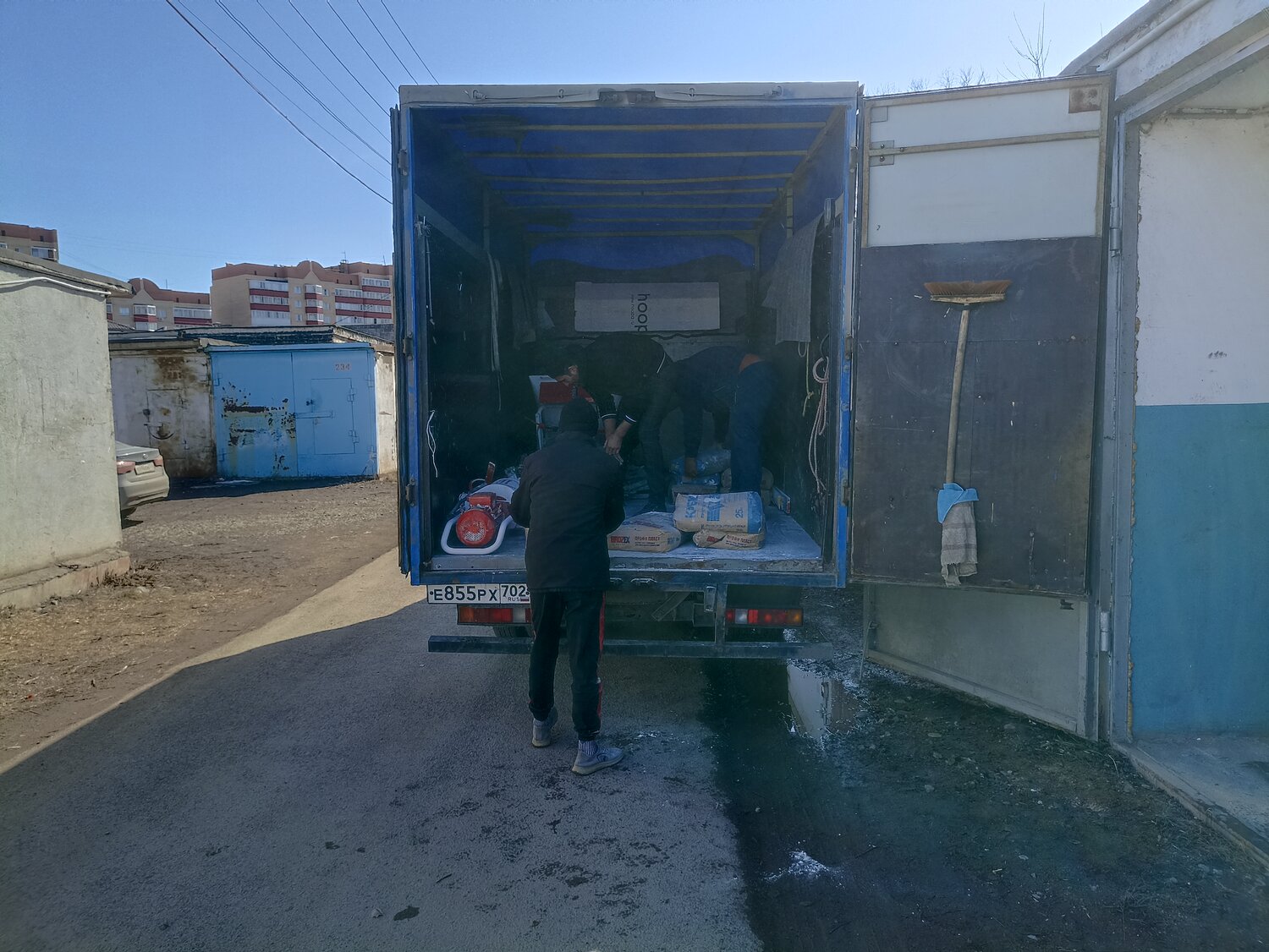 грузчики, газель с грузчиками, газель, газель переезд, грузчики переезды