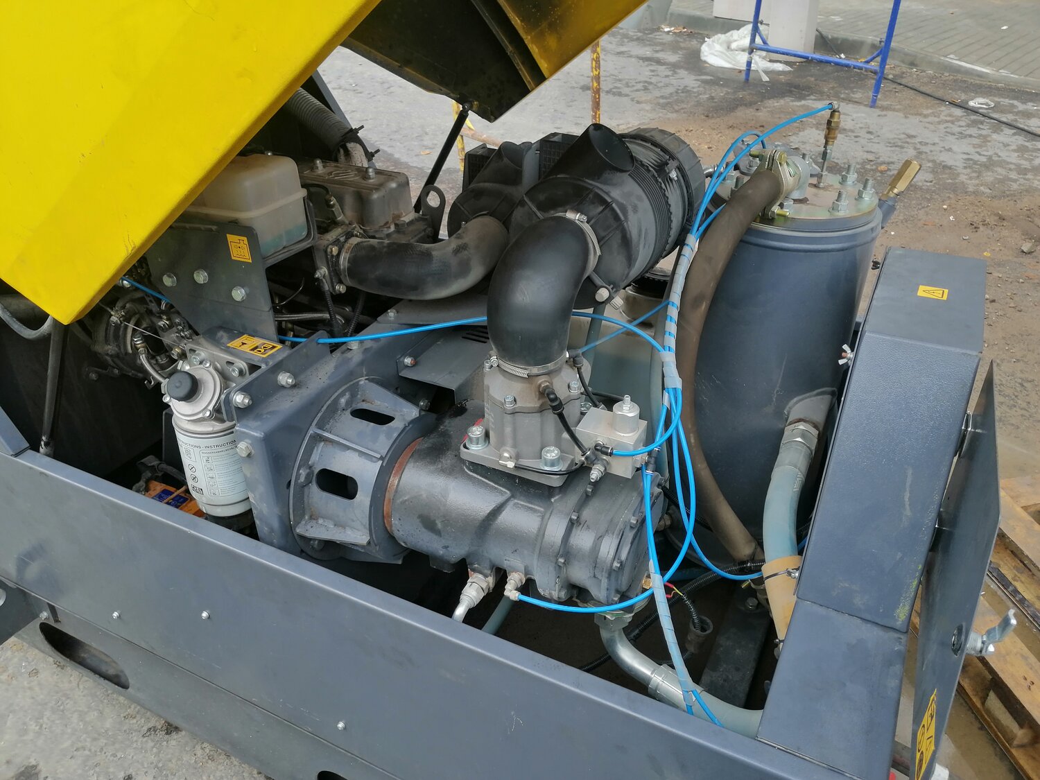 дизельный компрессор, компрессор дизельный 10 атмосферный, дизельный компрессор xas 47 двигатель, компрессор атлас копко хас 47, компрессор ввп 6/7