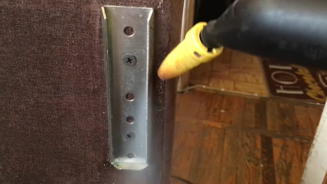 петли на двери, дверные петли, дверные замки, петли для металлических дверей, петли дверные door hinges