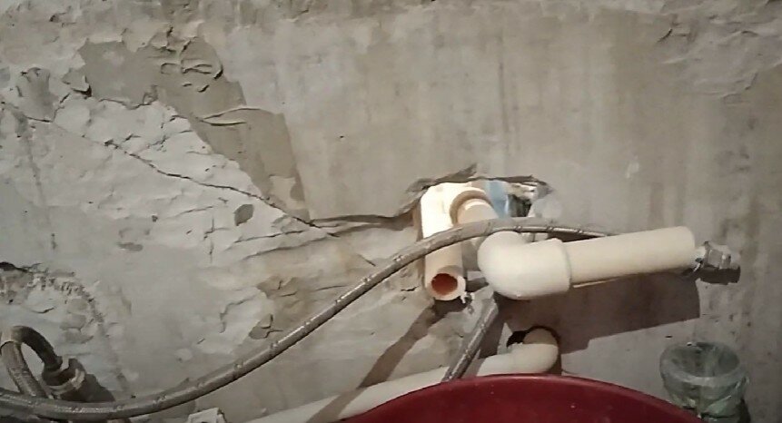штроба под трубы, установка сантехники, штробление стен под трубы, пайка труб из полипропилена, сантехника
