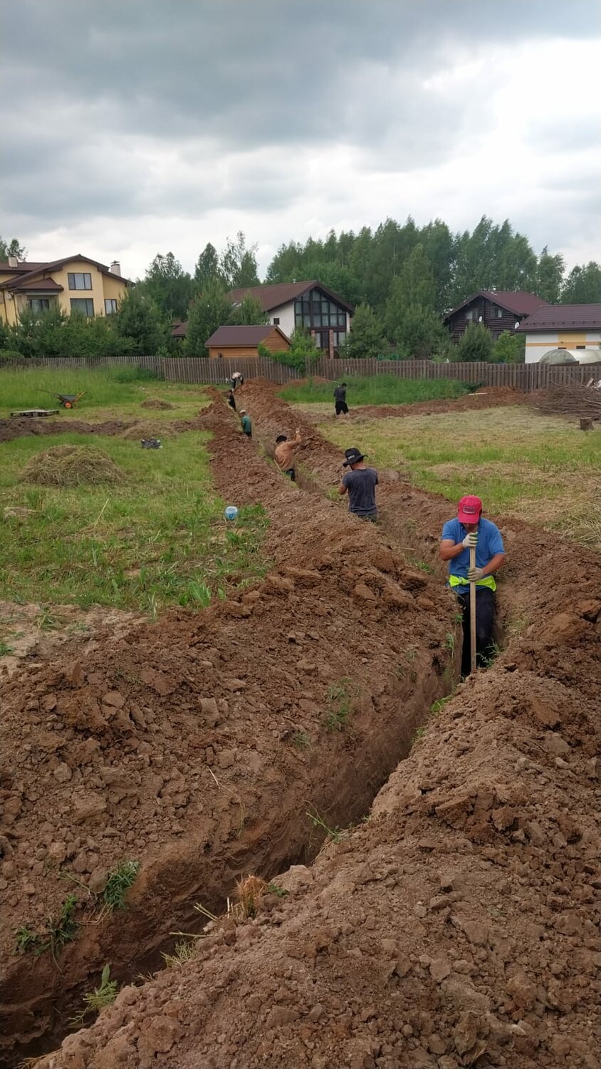 копка траншеи, копка траншей, рытье траншеи, копать траншею, копка траншеи под водопровод
