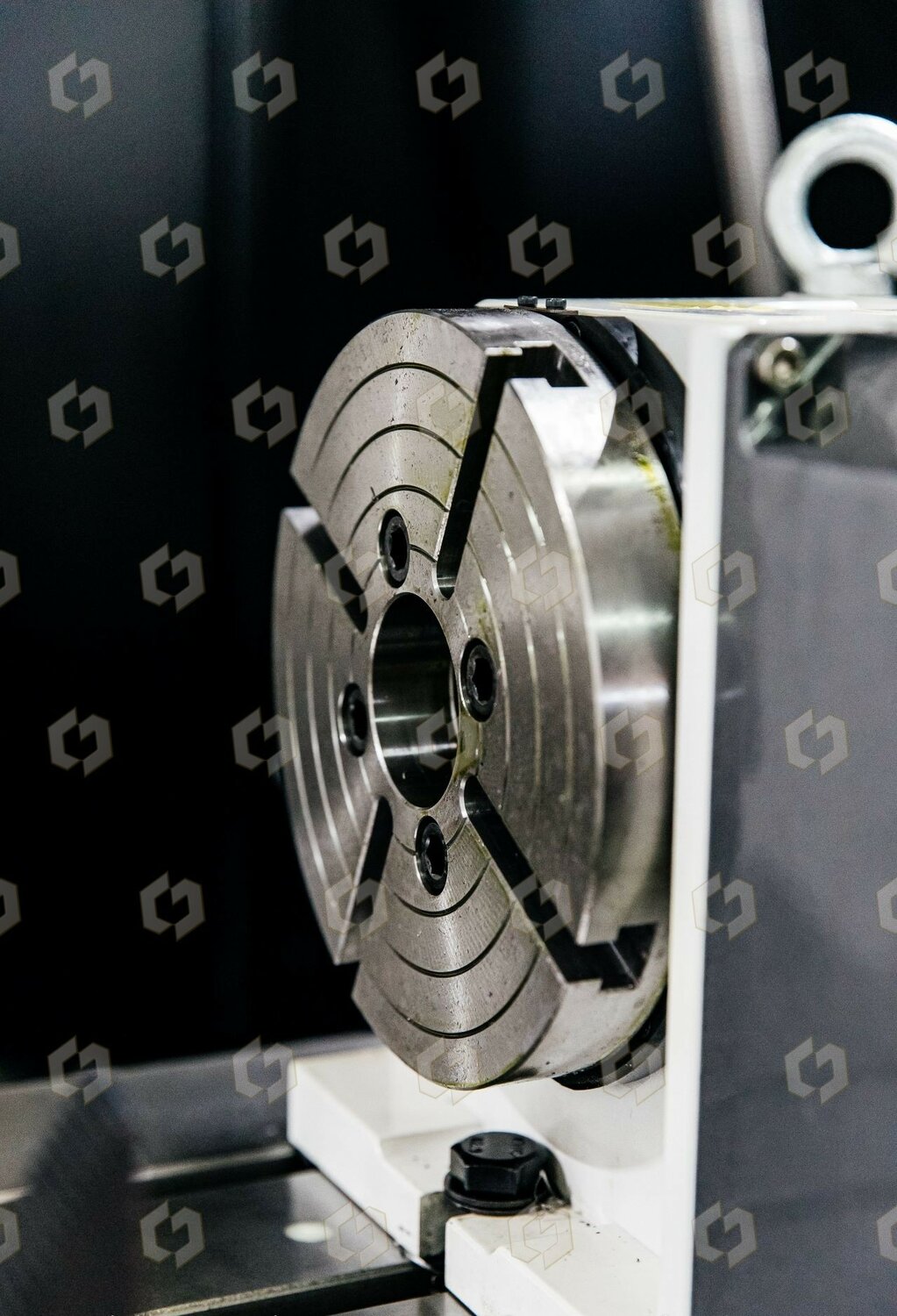 поворотный стол detron с чпу gxa-255h, планшайба для токарного патрона, патрон токарный 3 х кулачковый, планшайба для токарного, планшайба для токарного станка