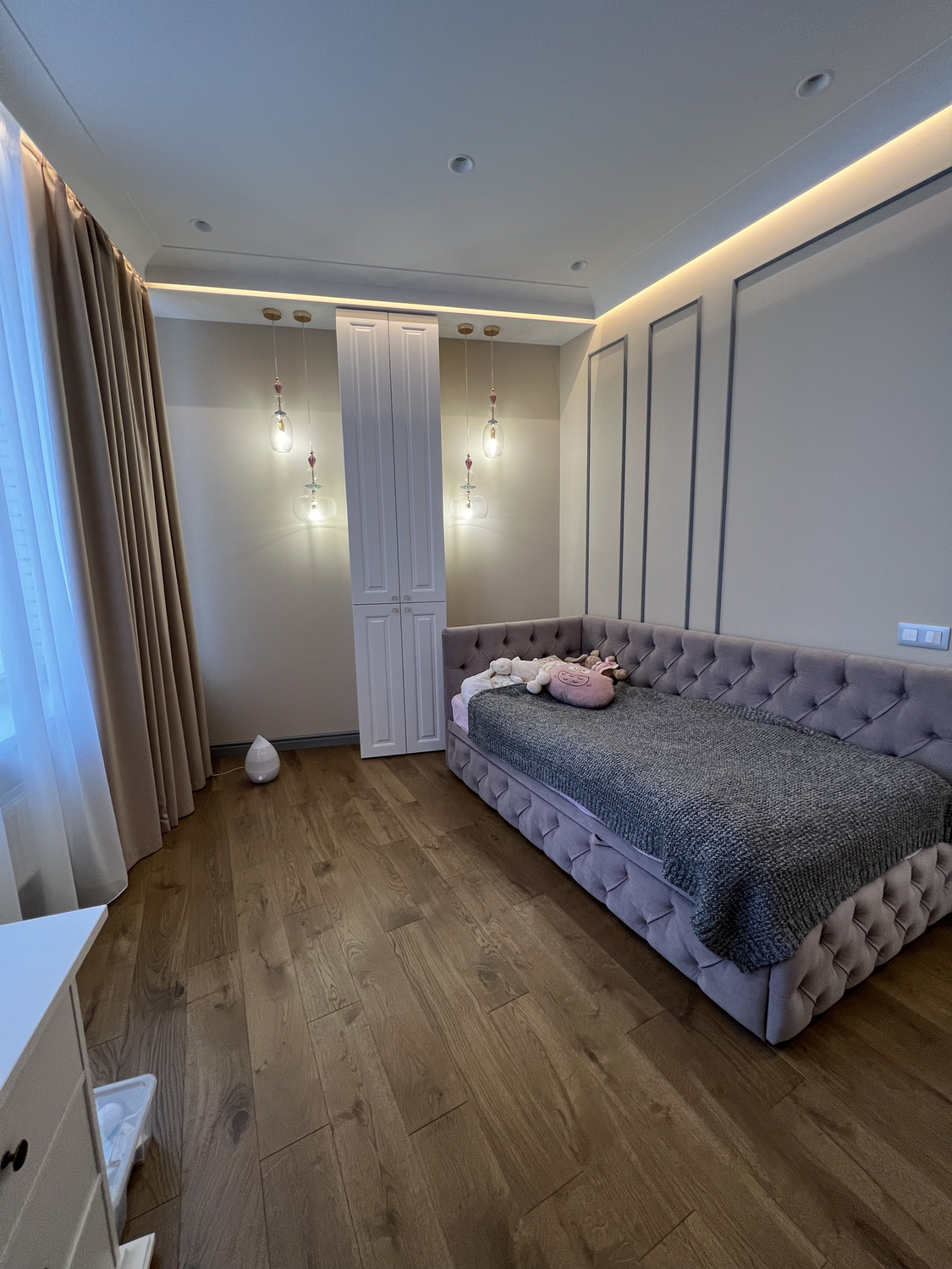 кровати с каретной стяжкой, интерьер спальной, кровать детская 160*80 с каретной стяжкой, кровати, кровать тахта аврора