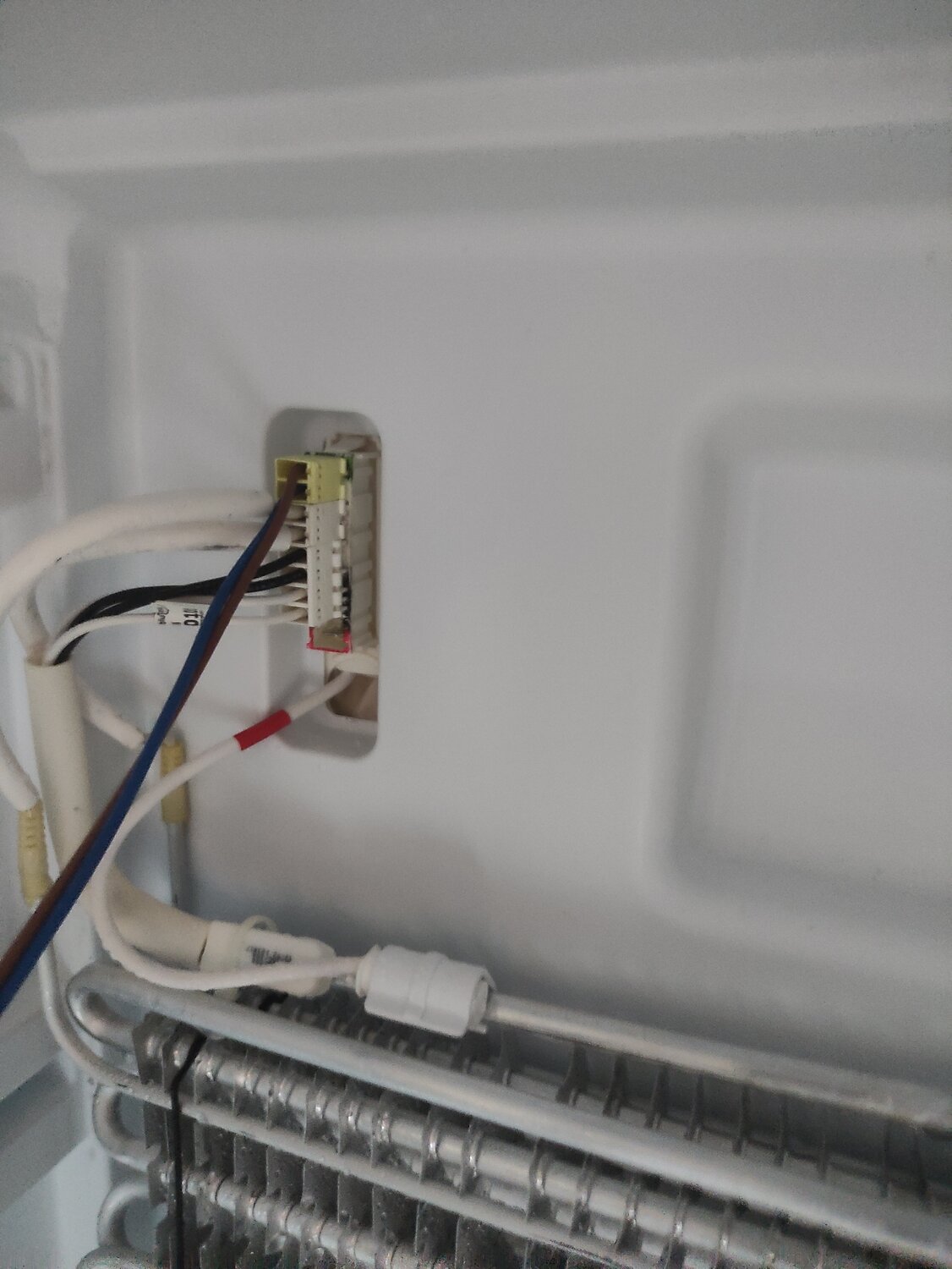 холодильник ноу фрост, холодильник индезит ноу фрост, датчик индезит ноу фрост, холодильник indesit no frost, датчик оттайки холодильника самсунг rl39ebsw