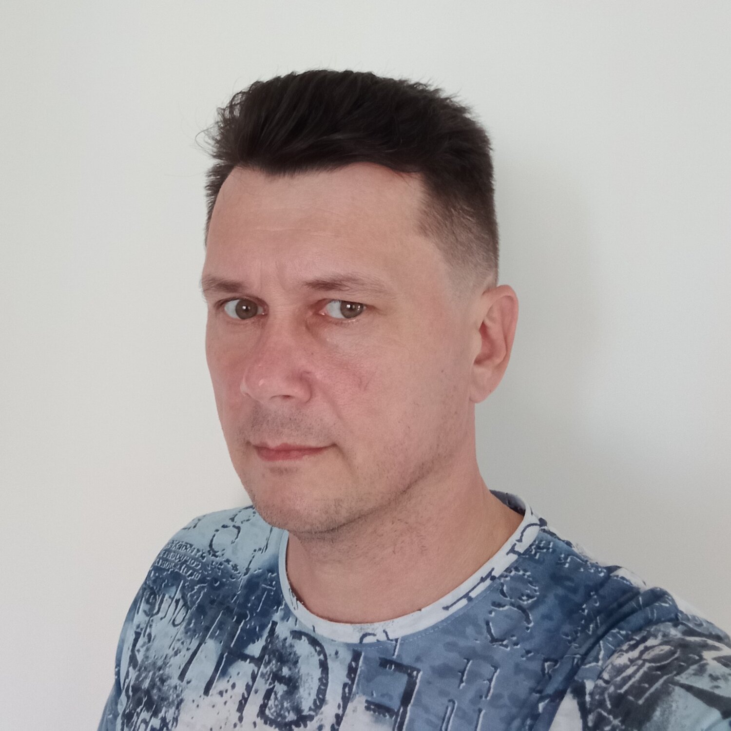 Владимир Петряков