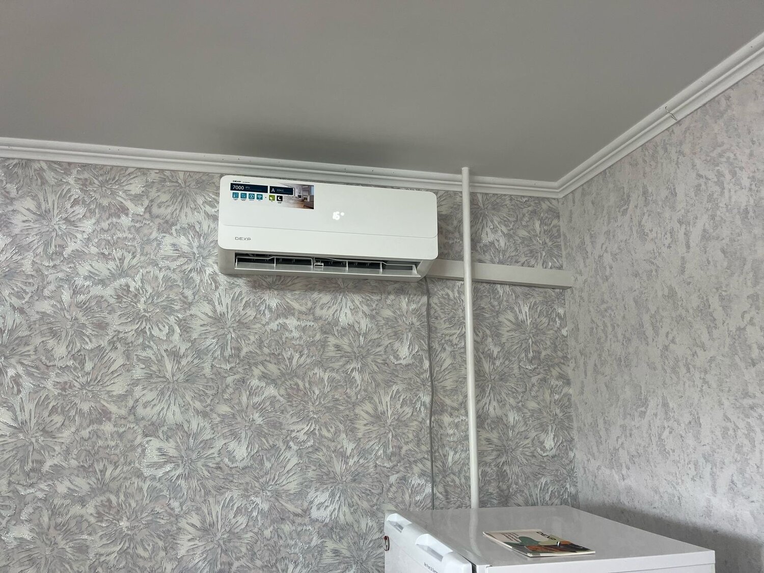 установленный кондиционер, кондиционер установка, кондиционер, кондиционер монтаж, кондиционеры сплит системы