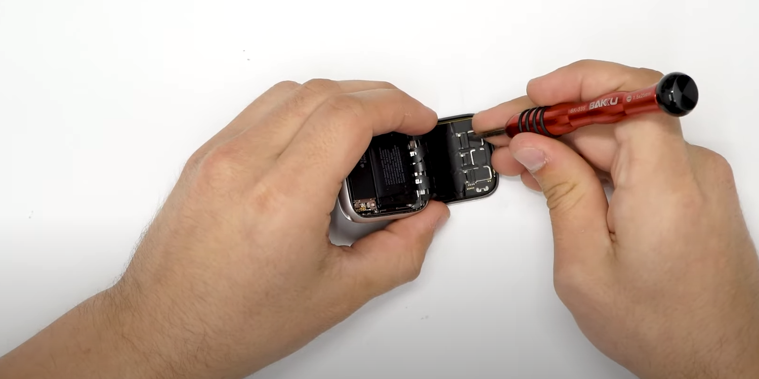 замена батареи gopro hero, смарт часы сломались, apple watch, умные часы, техника