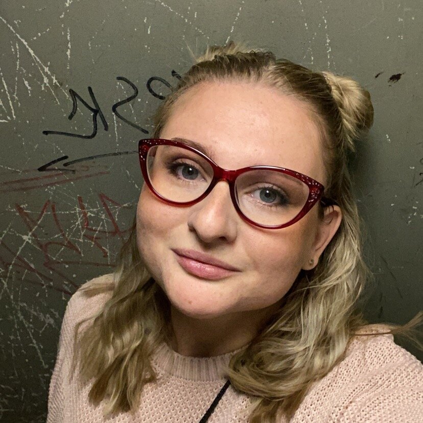 Елена Комарова