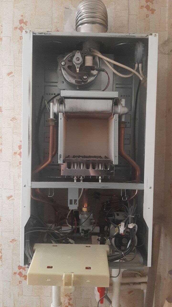 котел газовый, котел газовый arderia b10, настенный котел, двухконтурный газовый котел, котел