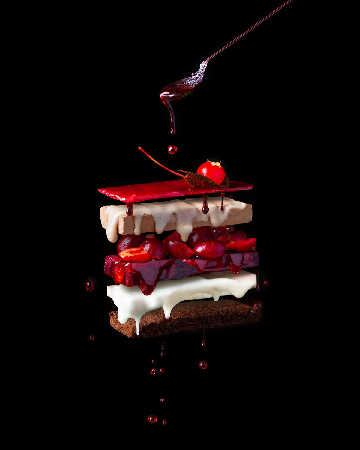 торт десерт, торт пирожное, пирожное брауни, вишня на торте, еда торт