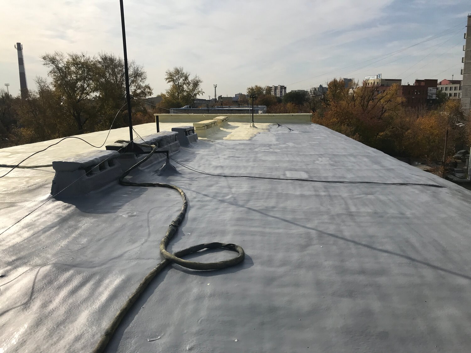 мембранная кровля, мембранная кровля на скате кровли, spr_кровля_пвх мембрана_г1, кровля из пвх мембраны, пвх мембрана кровля промышленные объекты