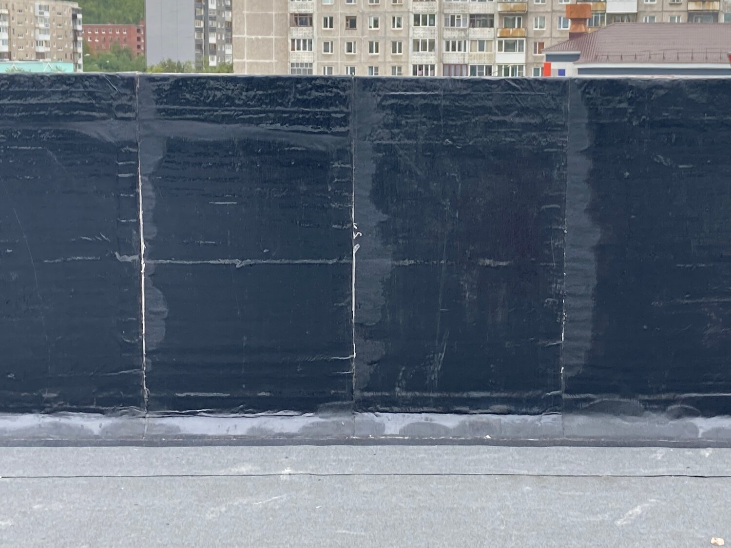 nero marquina мрамор слэб, бетонная стена на улице, черный мрамор, плитка серая, мрамор black storm слэб