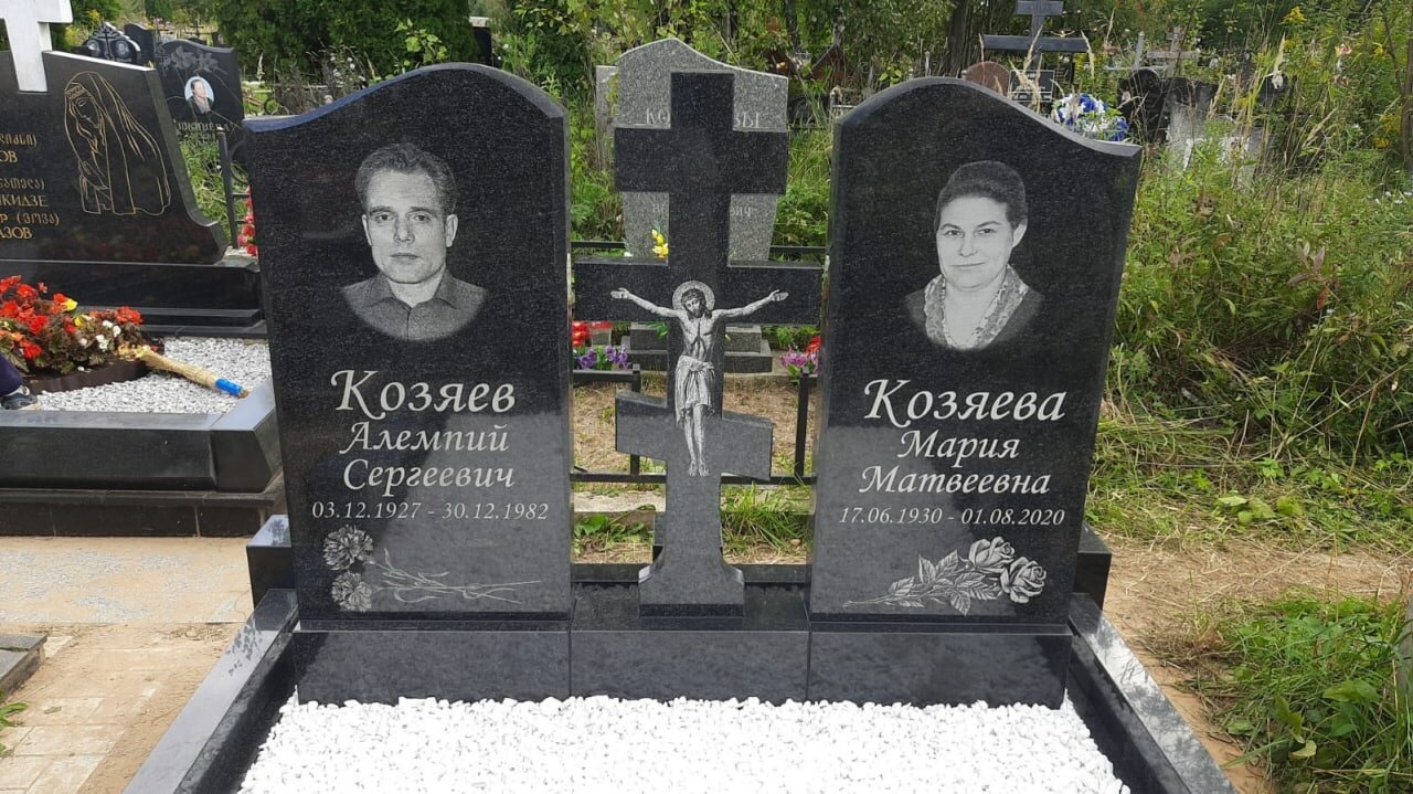 тройной памятник ни, боровиков могила, памятники на могилу на четверых, тройной памятник, памятники на могилу