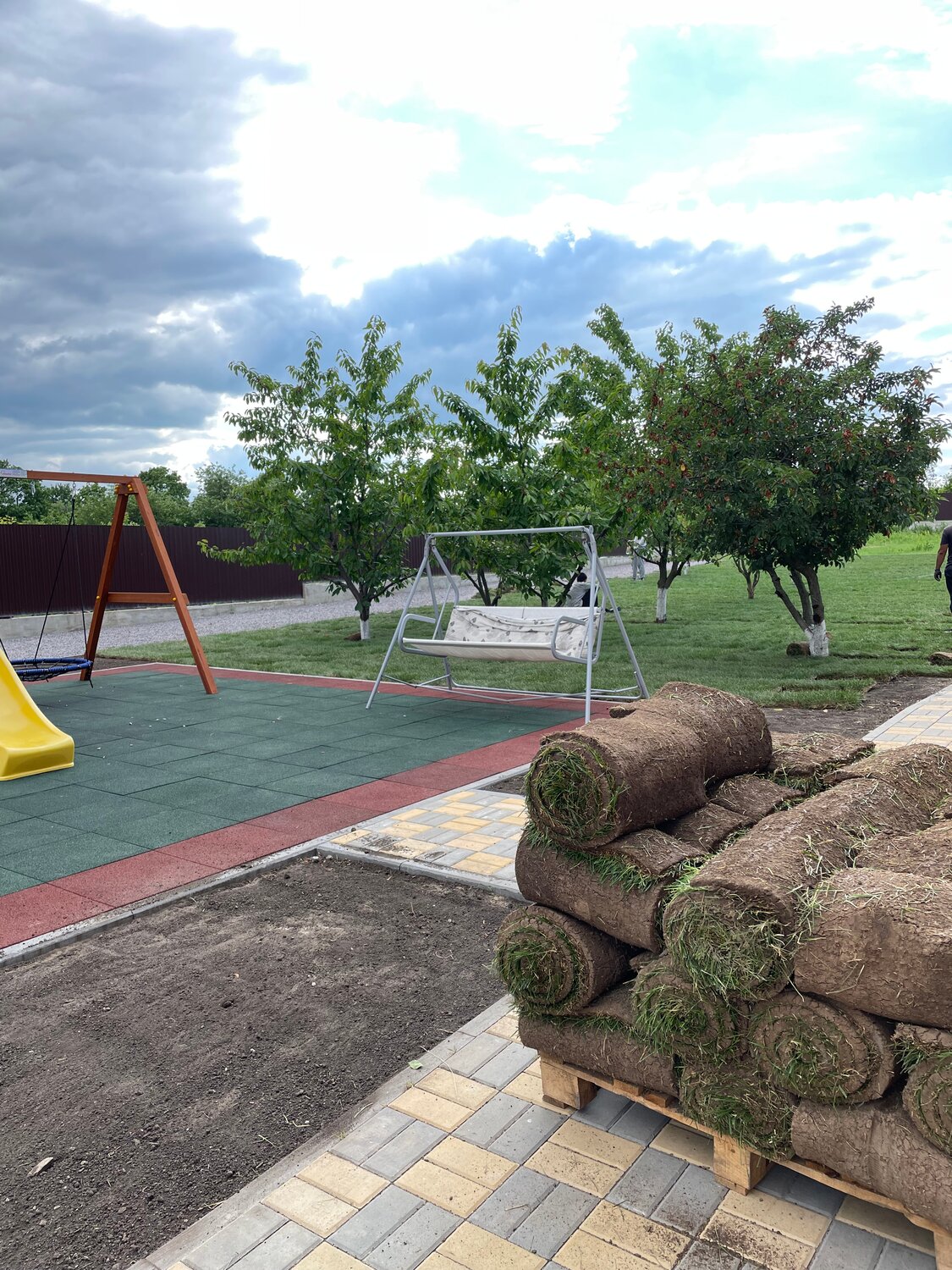 парк сунжа, интерьер, рулонный газон, парк, кучугуры восточная 26