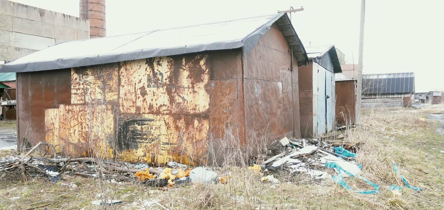 металлический гараж, гараж металлический разборный, гараж, кирпичный гараж, гараж старый