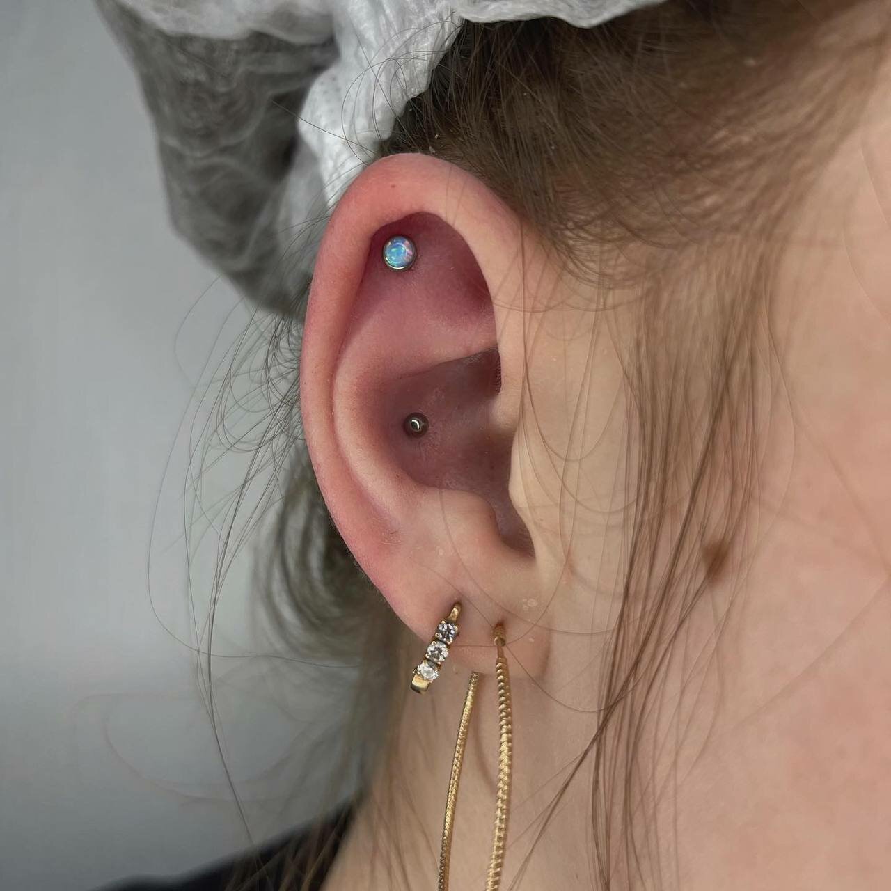 пирсинг хряща уха, пирсинг, пирсинг уха, прокол уха, прокол хряща