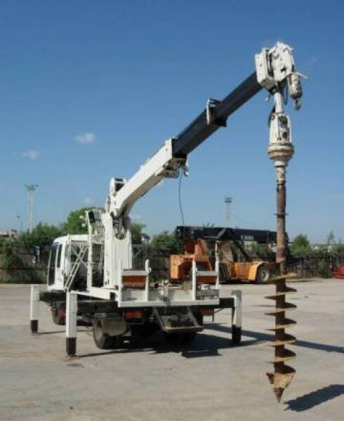 ямобур canter 4wd 2005, ямобур, автобуровая ямобур tadano 710 f на базе крана, ямобур (буровая установка) телескопический, татра ямобур