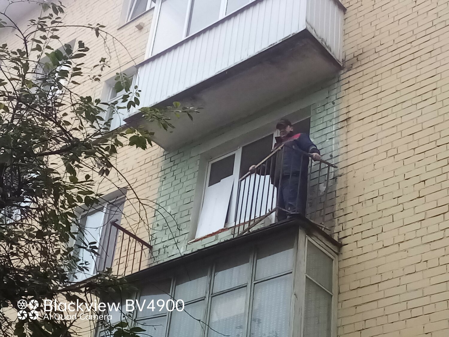 балкон, наружная отделка балкона, остекление балконов, балкон и лоджия, старый балкон