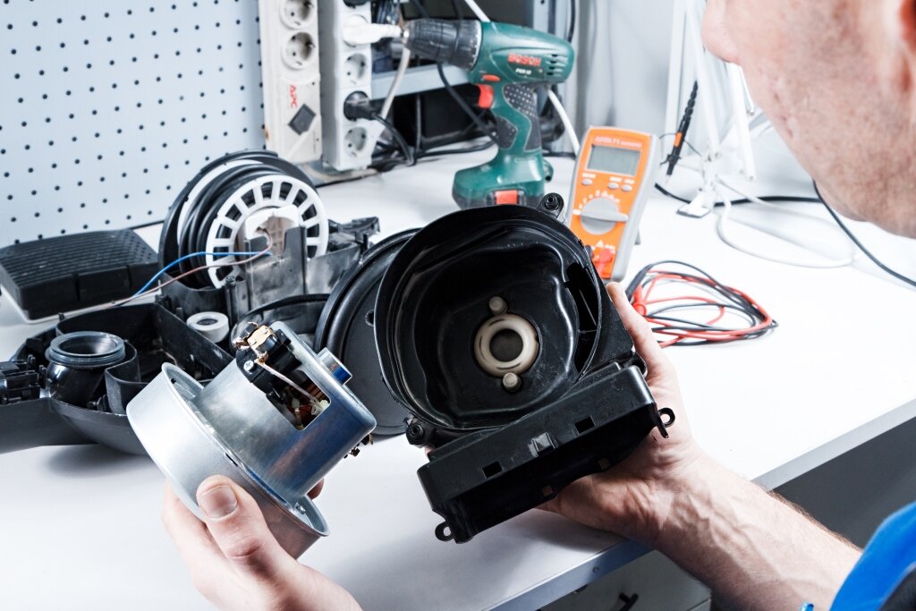 ремонт пылесосов, моторчик пылесоса bosch gs 10, робот пылесос mi, пылесос rowenta, промышленный робот пылесос