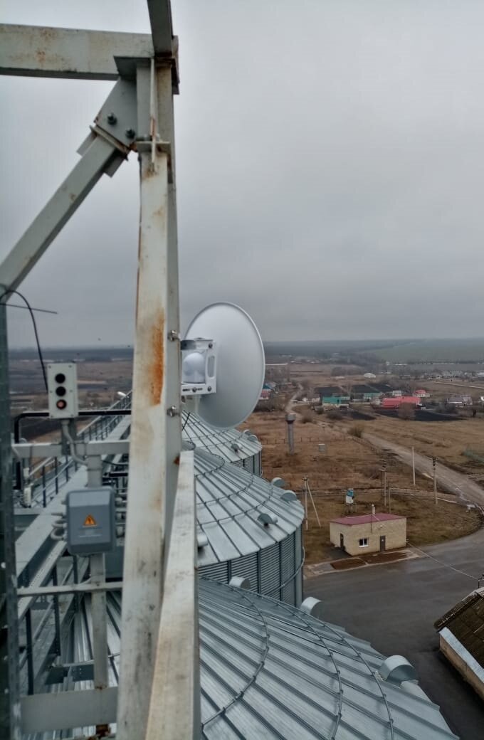 airfiber 11 сплиттера, силос, антенна сотовой связи, зерновой элеватор, комплекс
