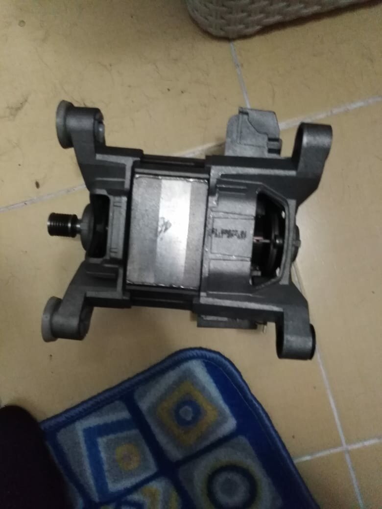 двигатель bosch 9000880880, электродвигатель bosch 145678, электродвигатель, 1536150624 robert bosch двигатель, двигатель bosch 151.60001.11