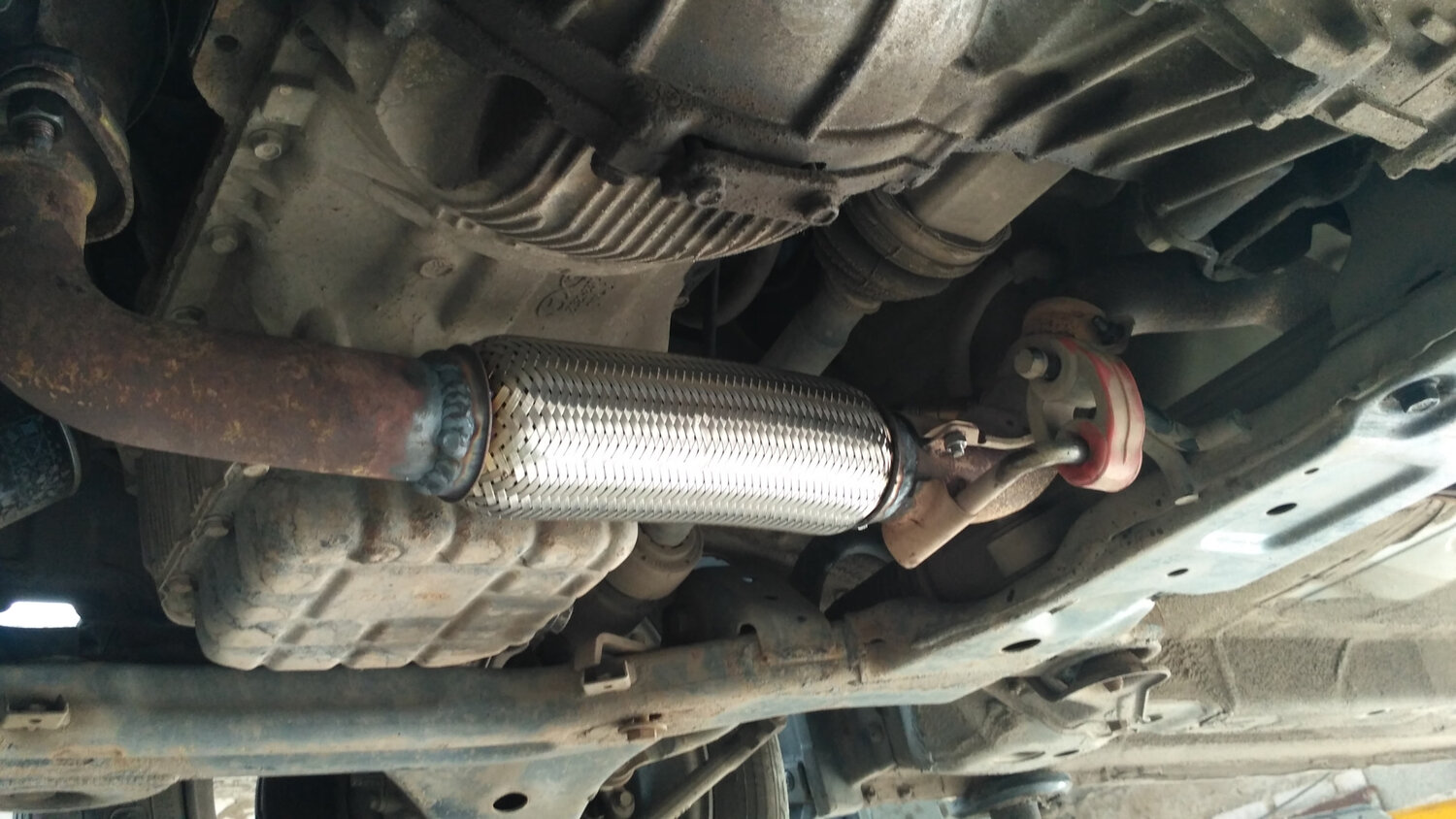 гофра глушителя опель астра g 1.8, гофра глушителя для опель астра джи х1.6хел, гофра глушителя opel astra h 1.8 2007, гофра глушителя хендай акцент тагаз, гофра глушителя опель вектра б 1.6 16v