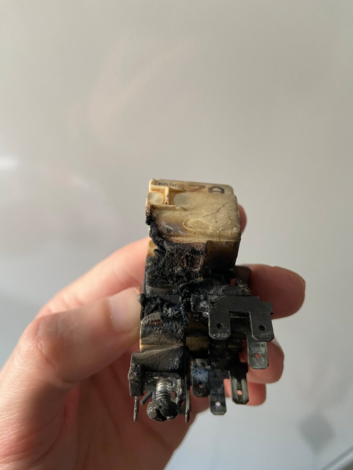 деталь, электроника, реле, кнопки, минералы