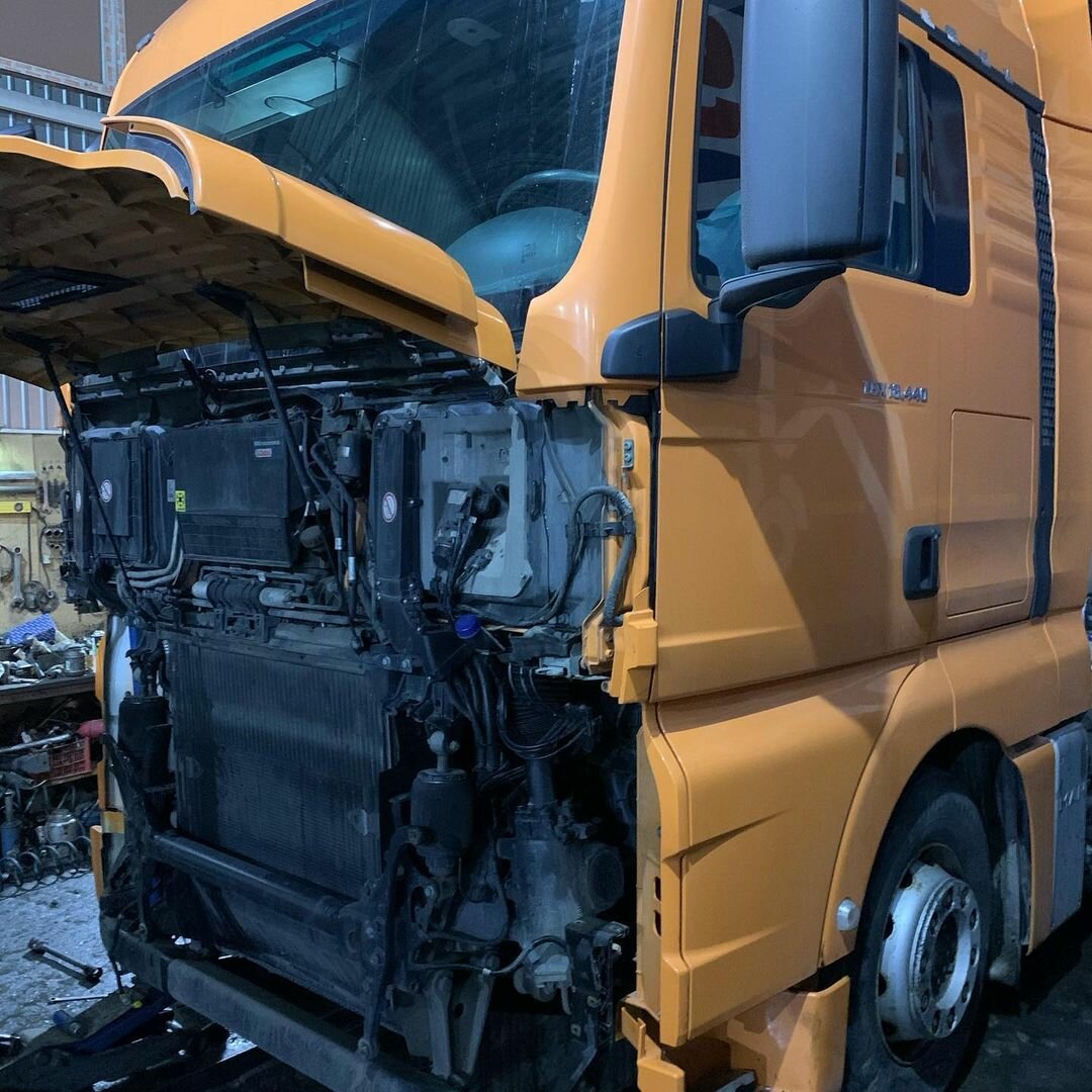 автомобиль, грузовики, кабина вольво fh13, тягач рено премиум, грузовой автомобиль