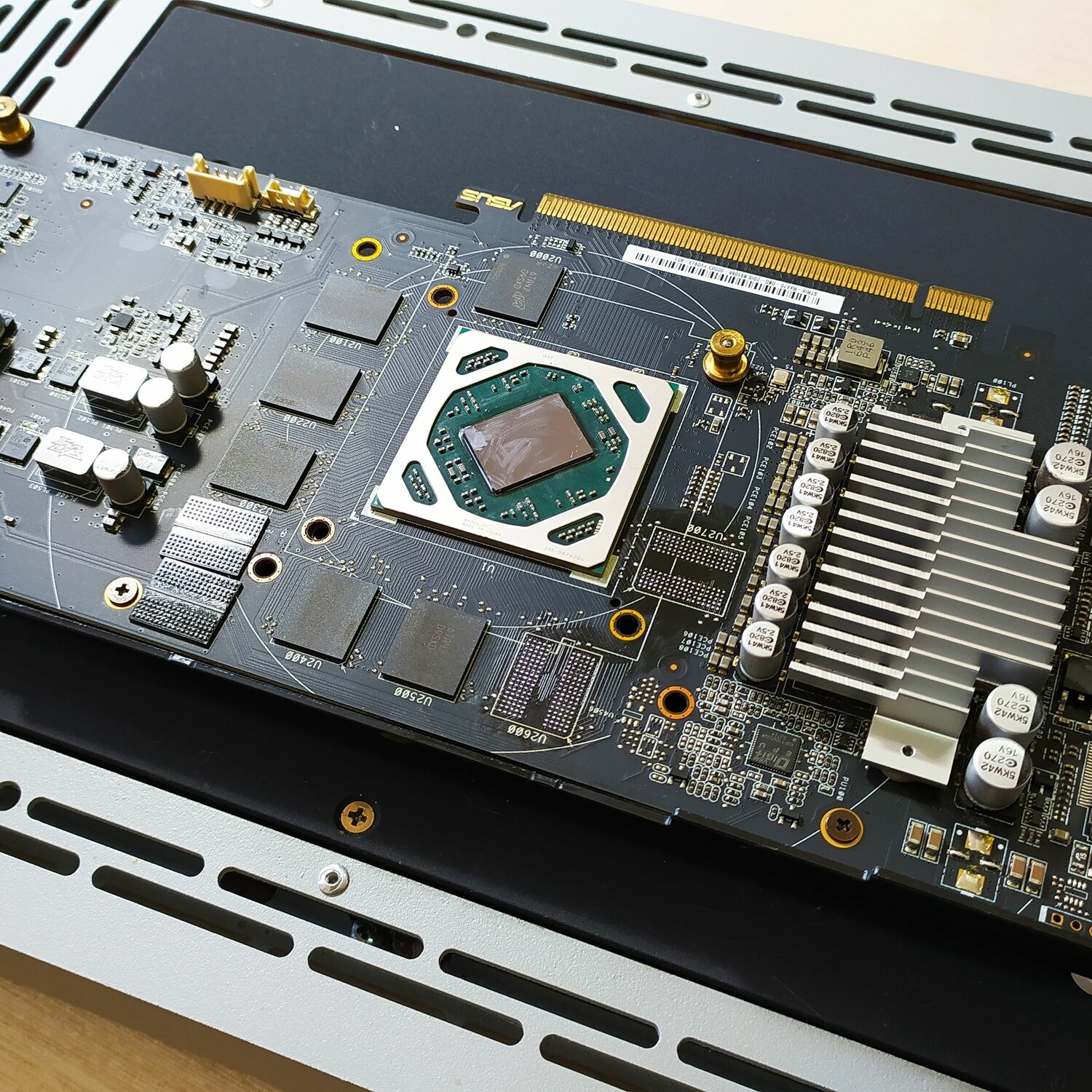 видеокарта 1080ti плата, vega 64 gpu, rx 480 чип, nvidia gtx 1080, чип rx580