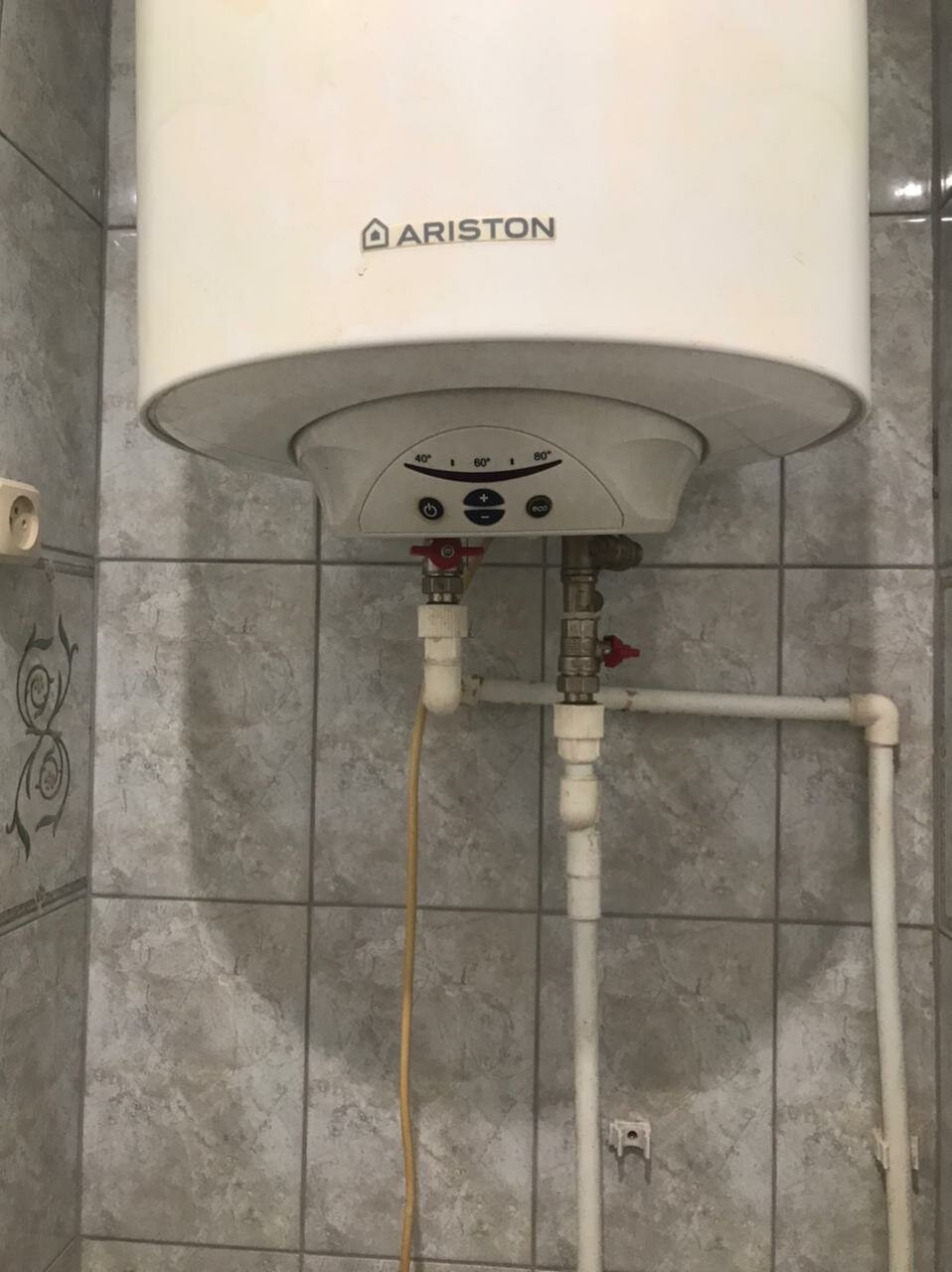 установка водонагревателя, монтаж водонагревателя, бойлер(водонагреватель) ariston 50 л, бойлер ariston 50л, установка бойлера