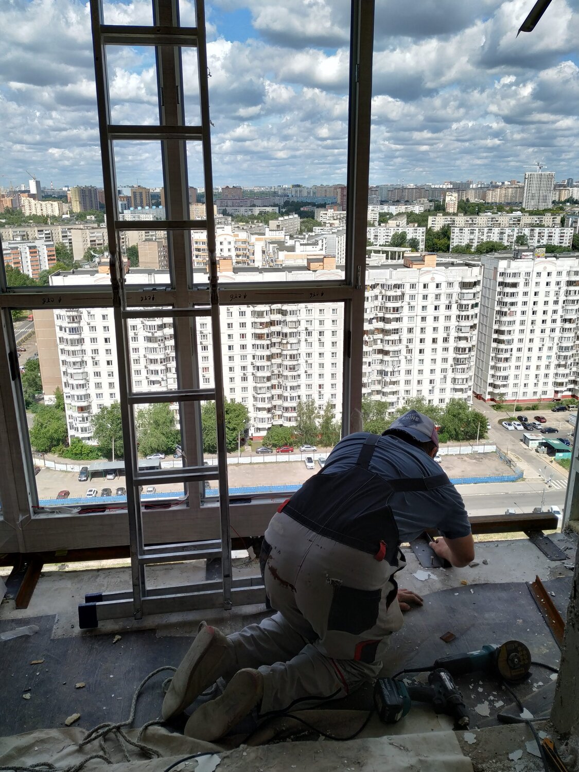 окна, балкон, здание, фасадное остекление монтажники, лоджия