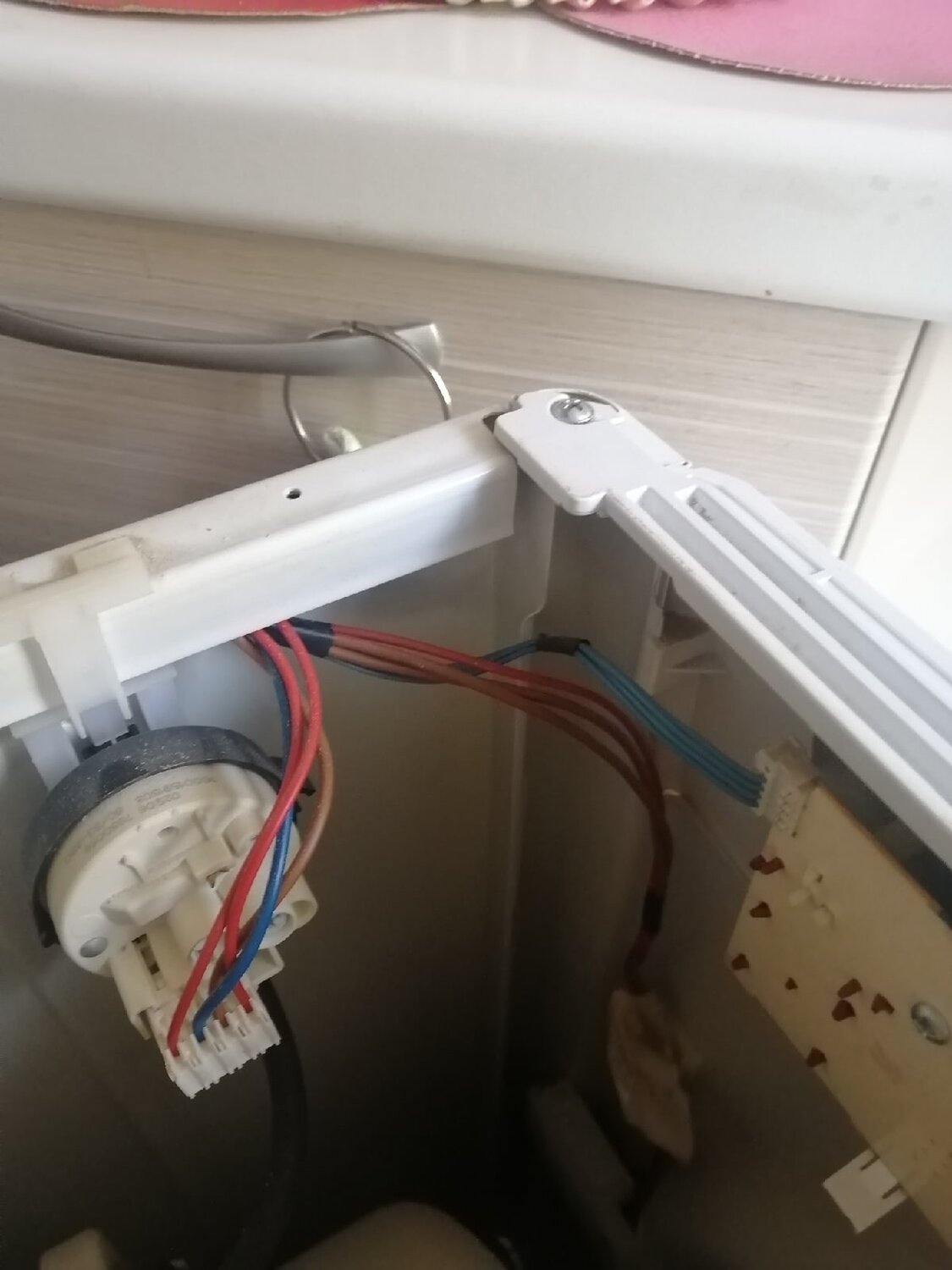 трубка датчика уровня воды стиральной машины lg, стиральная машина, датчик уровня воды стиральная машинка самсунг r1043 расположение, стиральная машина индезит wisl 82 датчик уровня воды, схема подключения насоса в стиральной машине