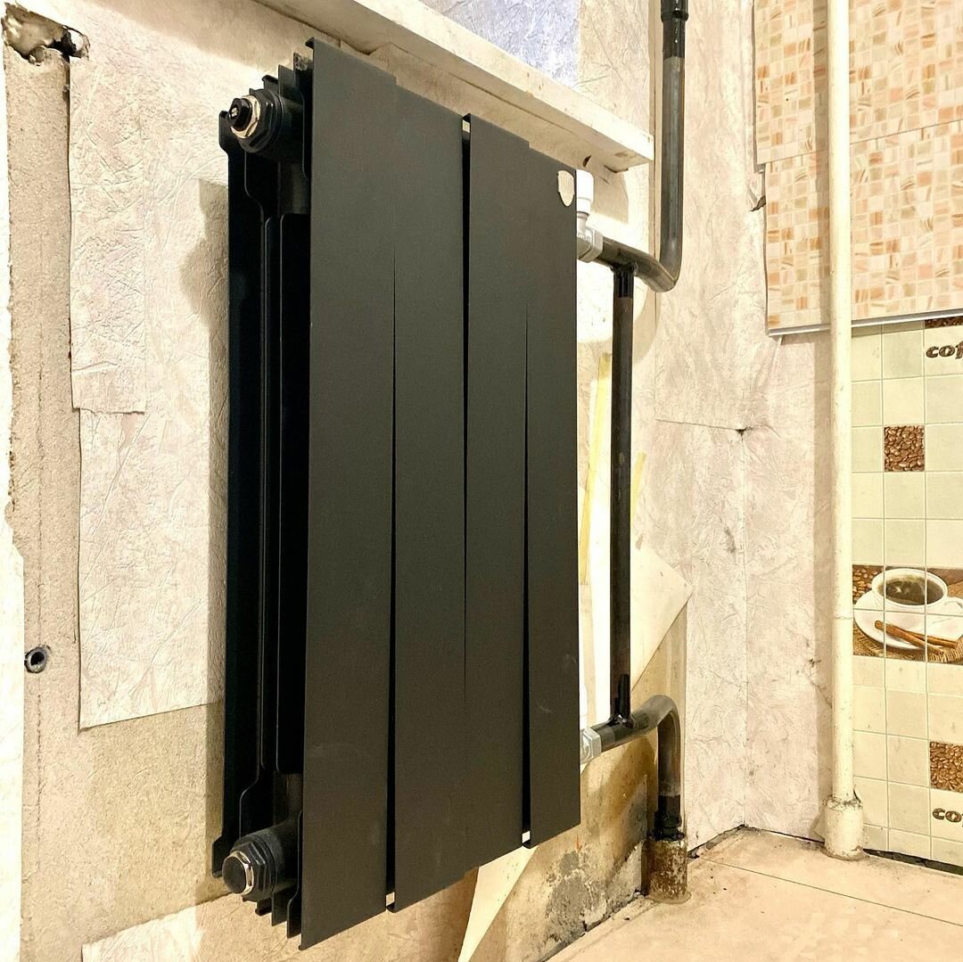 радиатор биметаллический royal thermo pianoforte 500, держатель батареи royalthermo pianoforte 500, радиатор royal thermo pianoforte 500 silver, радиатор royal thermo pianoforte noir 500 x6, радиатор royalthermo pianoforte 500