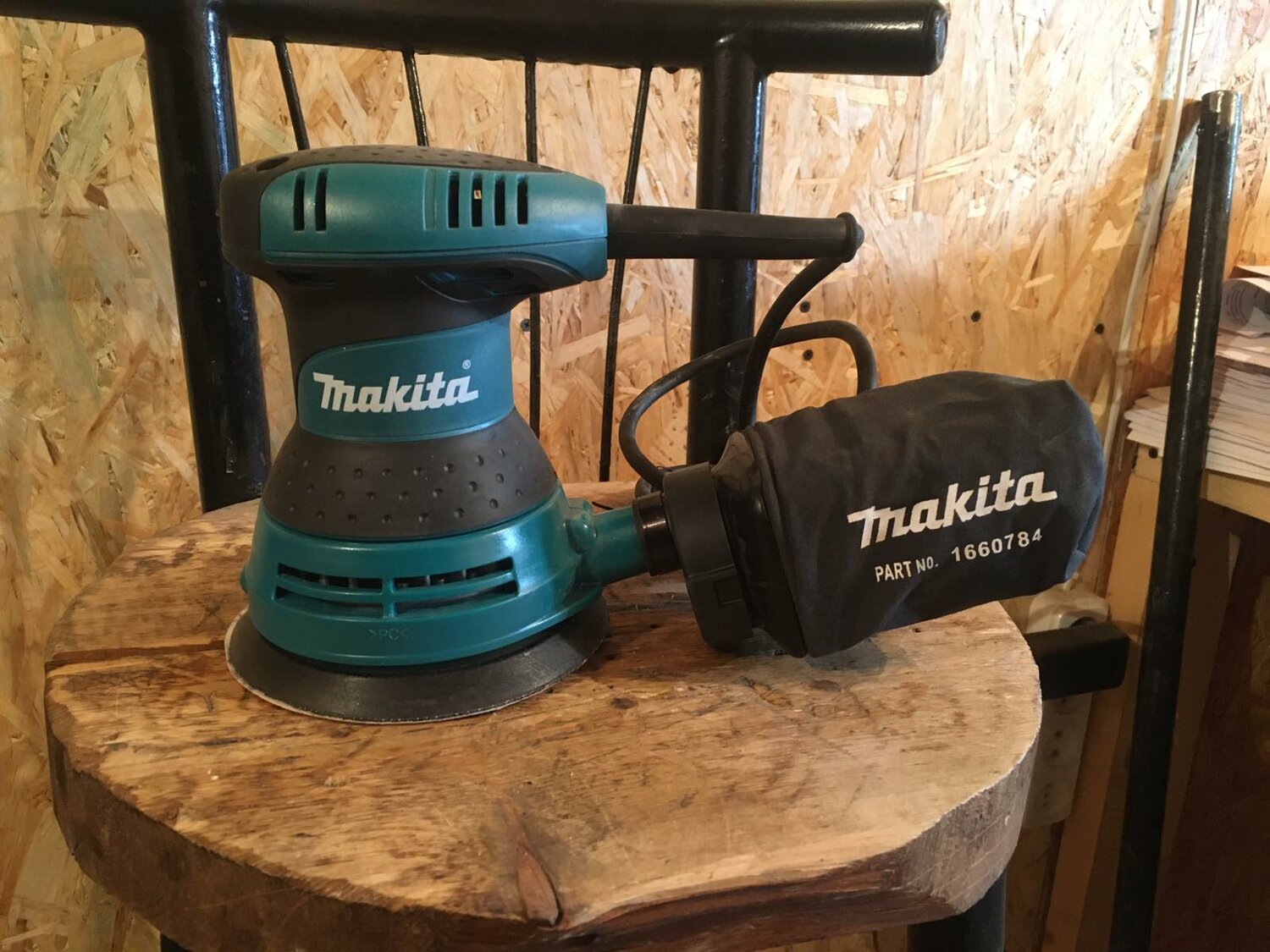 эксцентриковая шлифмашина makita bo5031, макита bo5030, эксцентриковая макита во5031, макита bo3050, шлифмашинки по дереву макита 5020