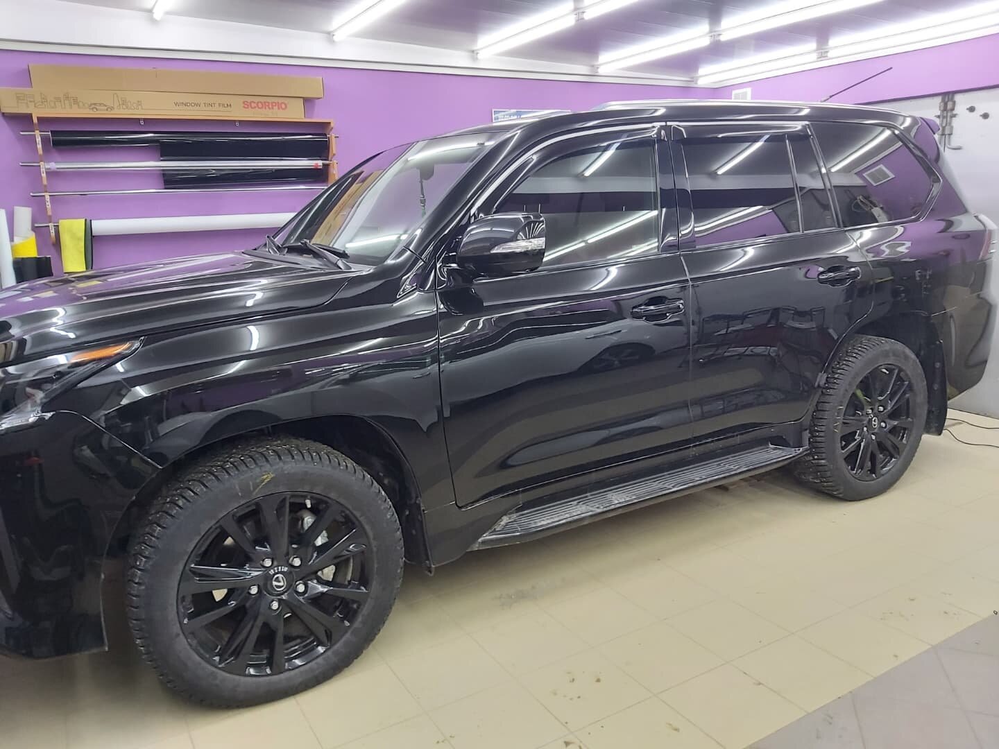 lexus lx 570 диски r21, lexus lx 570 black, lexus lx 570 черный, invader диски toyota land cruiser 200, Toyota Highlander III (U50)