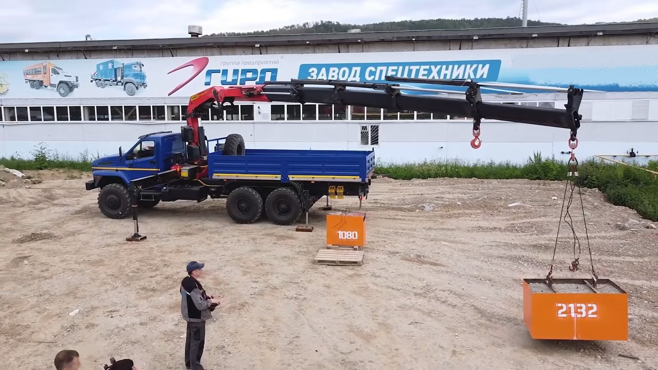 манипулятор камаз, кму 150 галичанин на маз, манипулятор на базе камаза, манипулятор урал, камаз 43118 с кму им 240